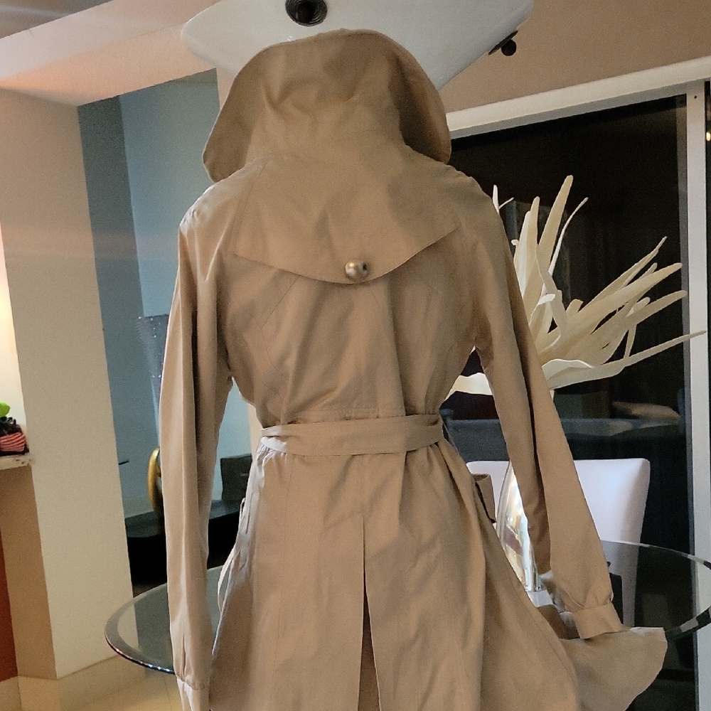 Women's Tan Trench Coat